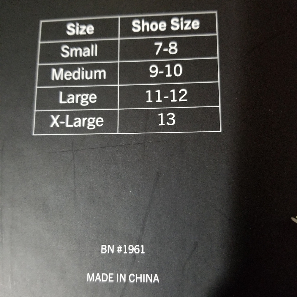 True Religion slippers - Picture 5 of 5